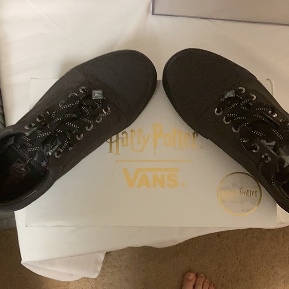 VANS Harry Potter Limited edition Deathly Hallows Old Skool Vans - Picture 9 of 10